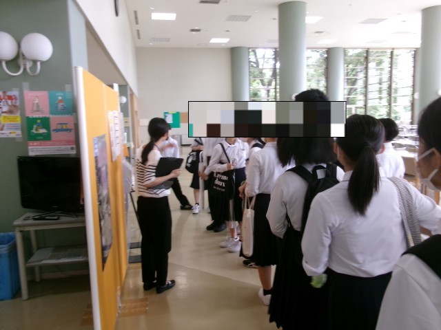学食の説明