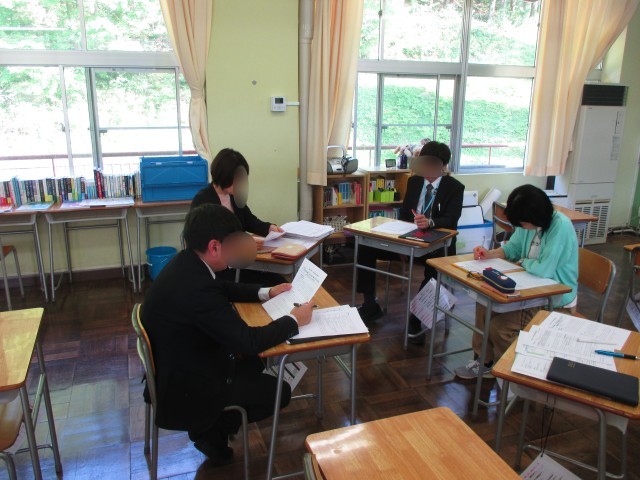 先生方も頑張っています