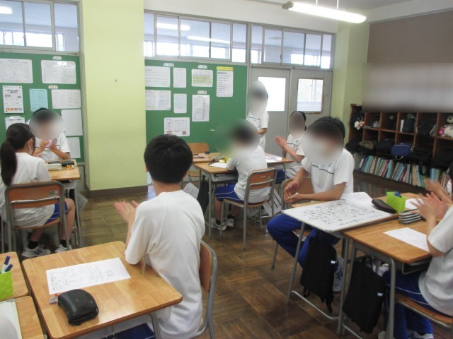 体育祭種目について話し合う3年